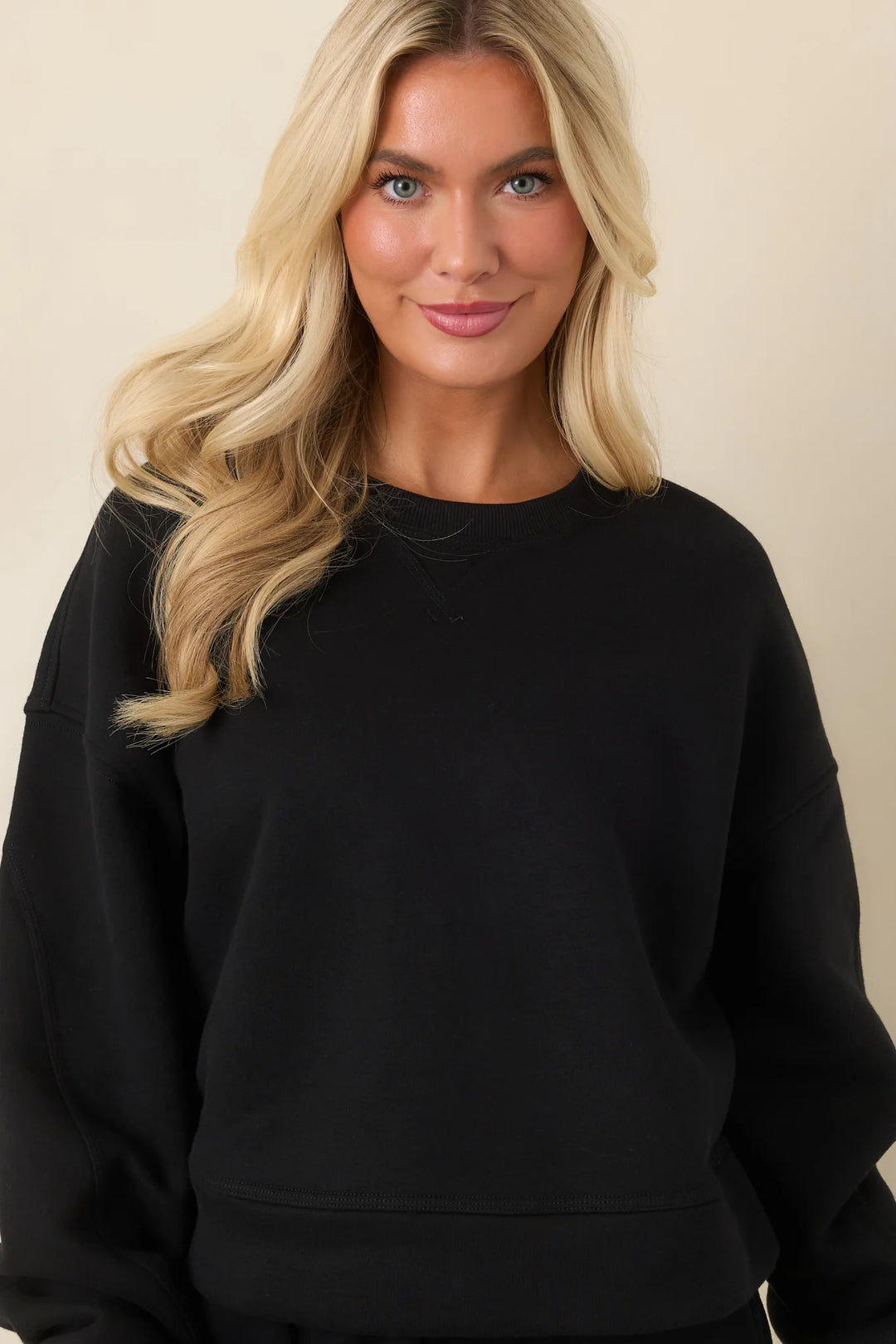 SIENNA CREWNECK