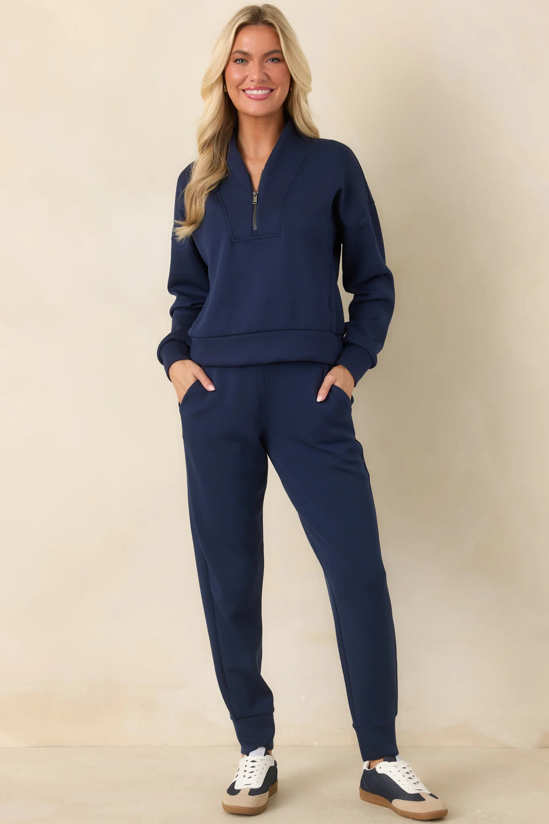 MILA JOGGER